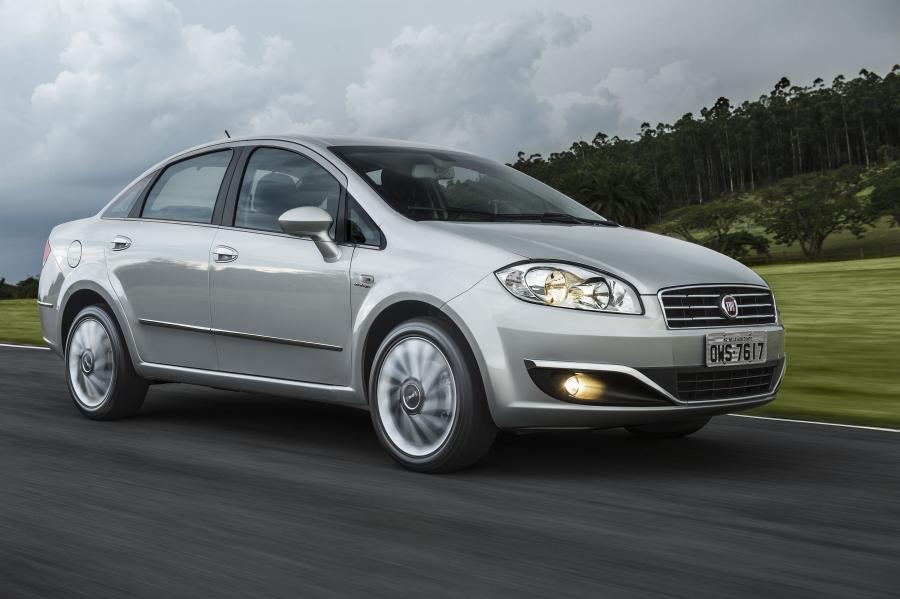  Fiat Linea Absolute 2014 года  (фото 17 из 24)